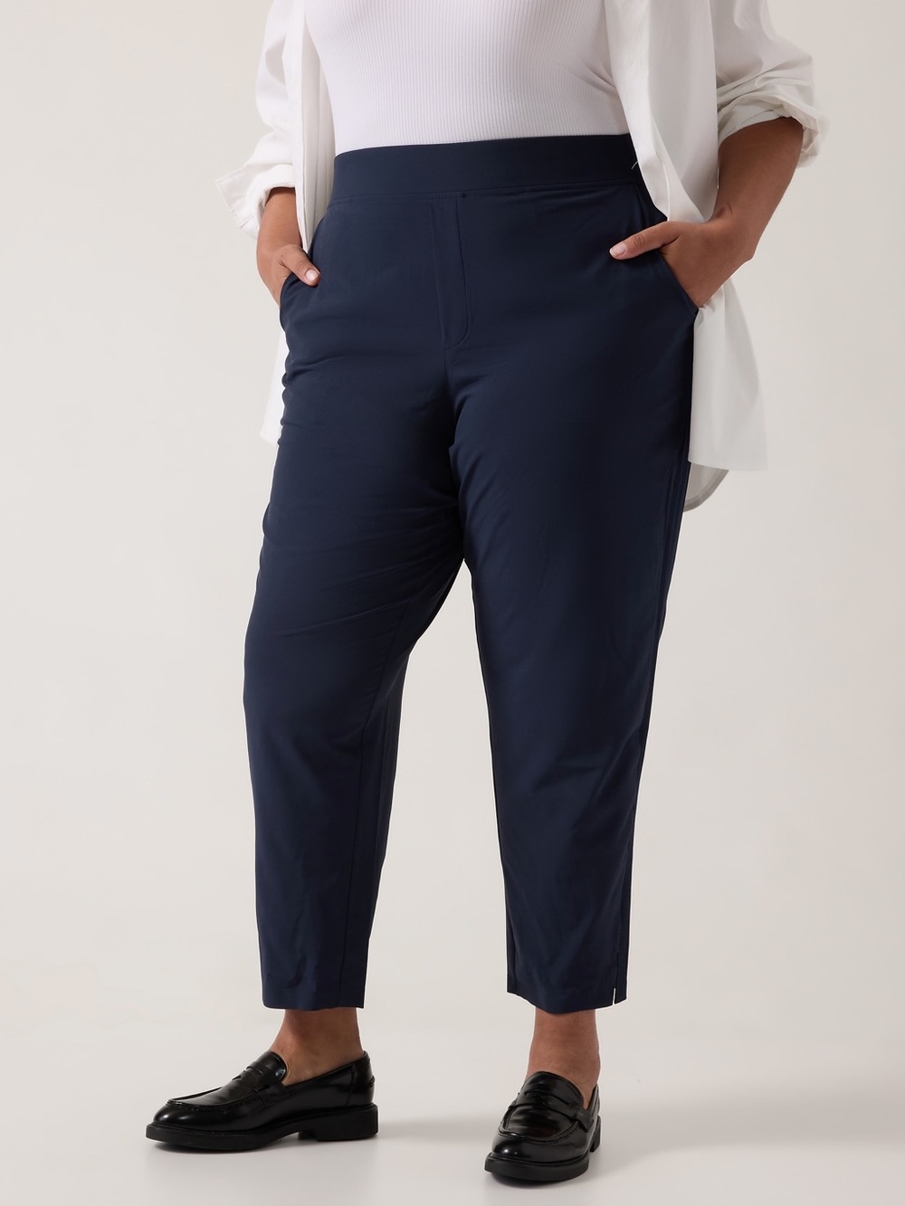 Athleta Brooklyn Mid Rise Ankle Pant In Navy Size 14